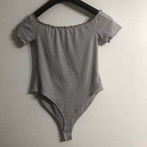 Women’s bodysuit blouses off the shoulder short sleeves  pull over gray. L